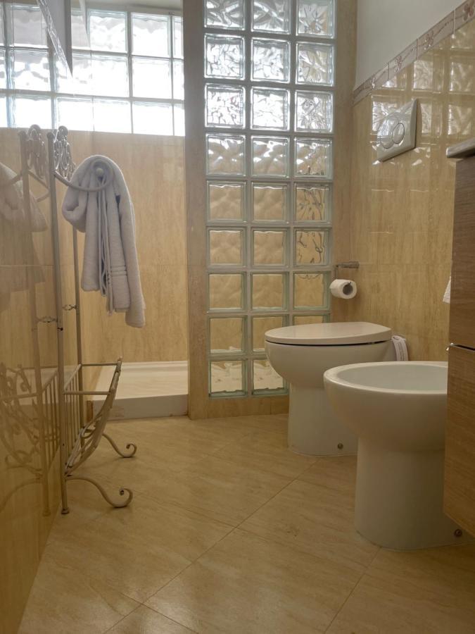 לינה וארוחת בוקר לצ'ה Salentina White House מראה חיצוני תמונה