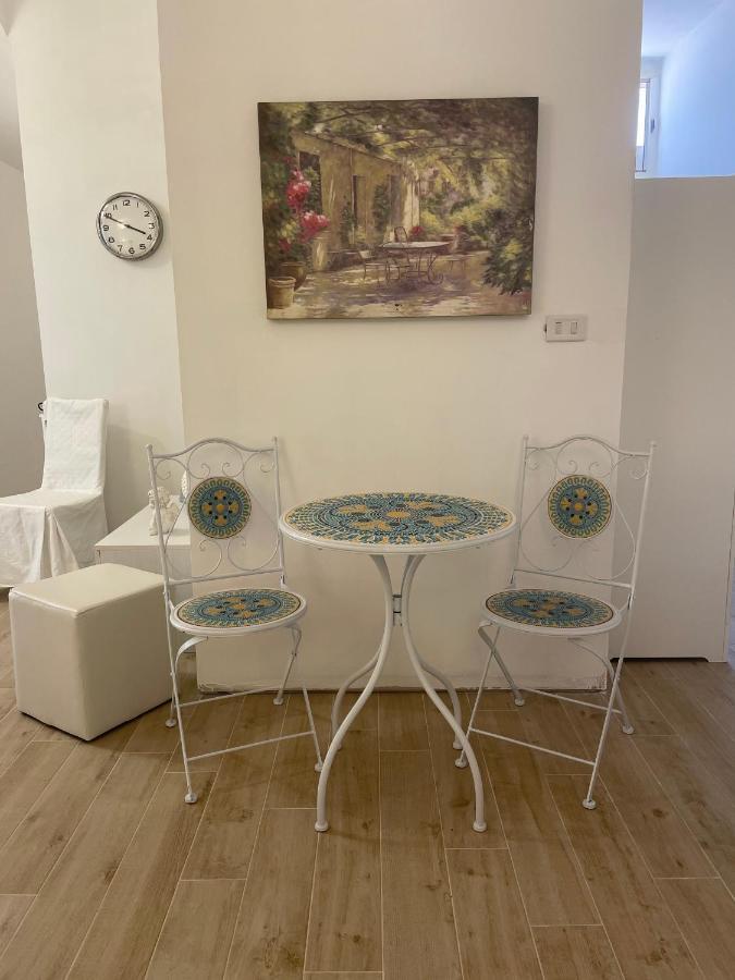 לינה וארוחת בוקר לצ'ה Salentina White House מראה חיצוני תמונה